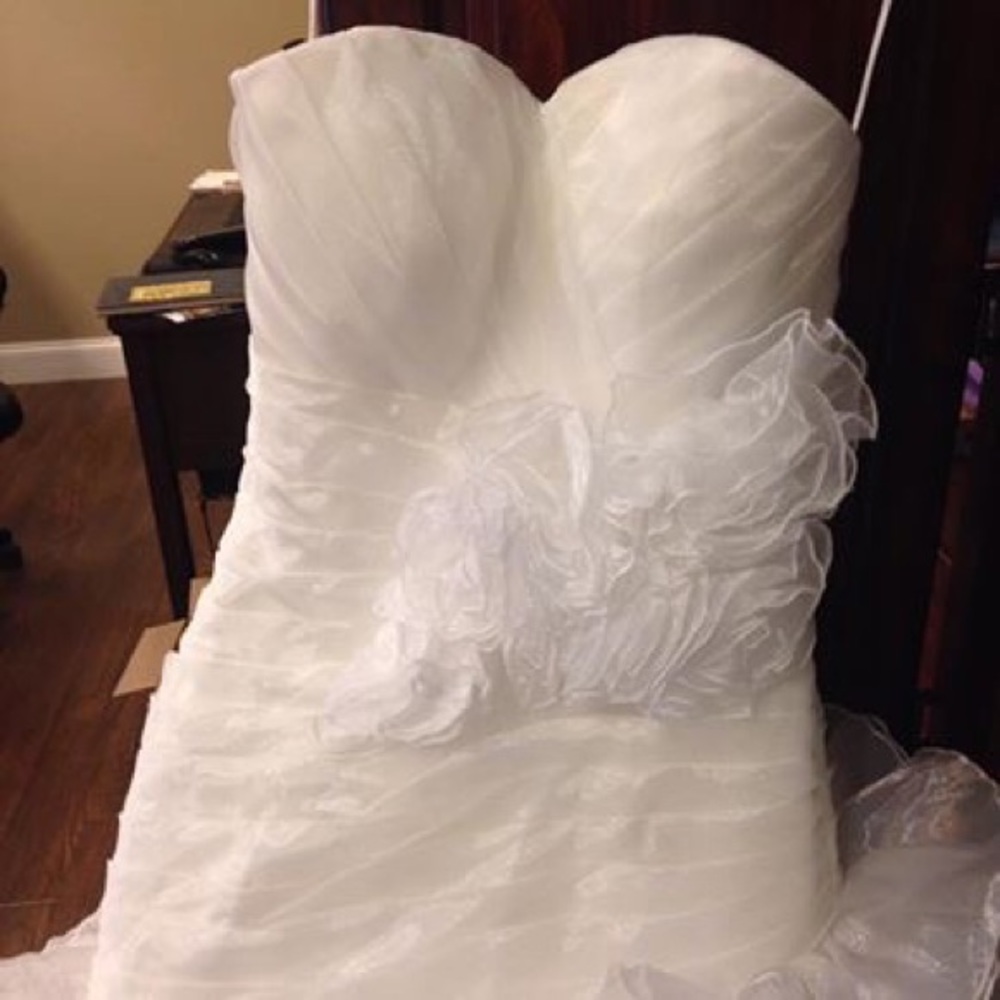 Dress - Picture 3 of 7